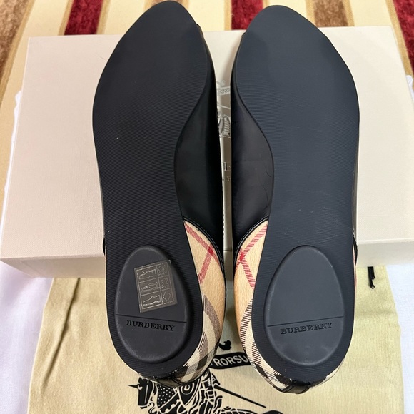 BURBERRY AUTHENTIC HAYMARKET YATES COATED CANVAS LEATHER BALLET… - Picture 11 of 17